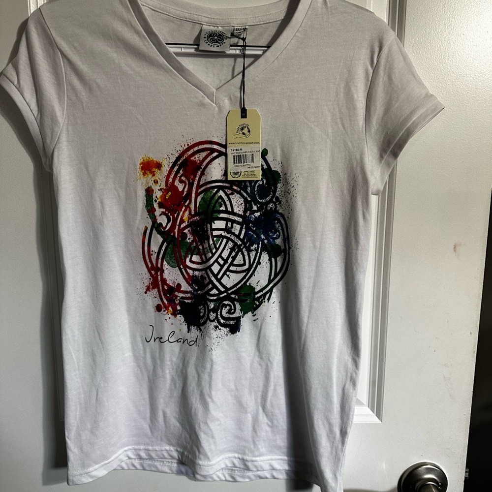 White Celtic Knot Ireland T-Shirt – Size S – New with Tags - Picture 3 of 7